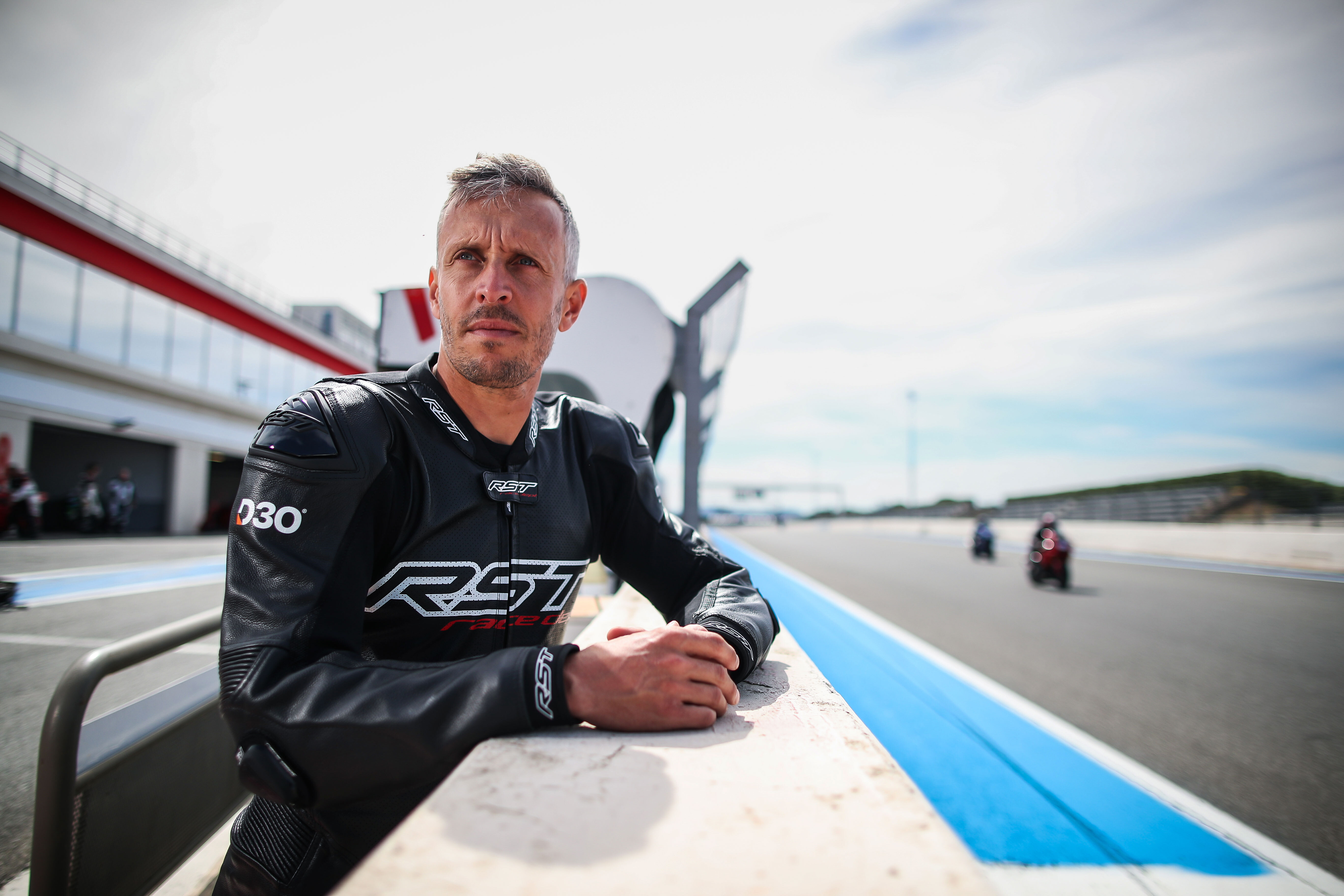 This is a unknown image