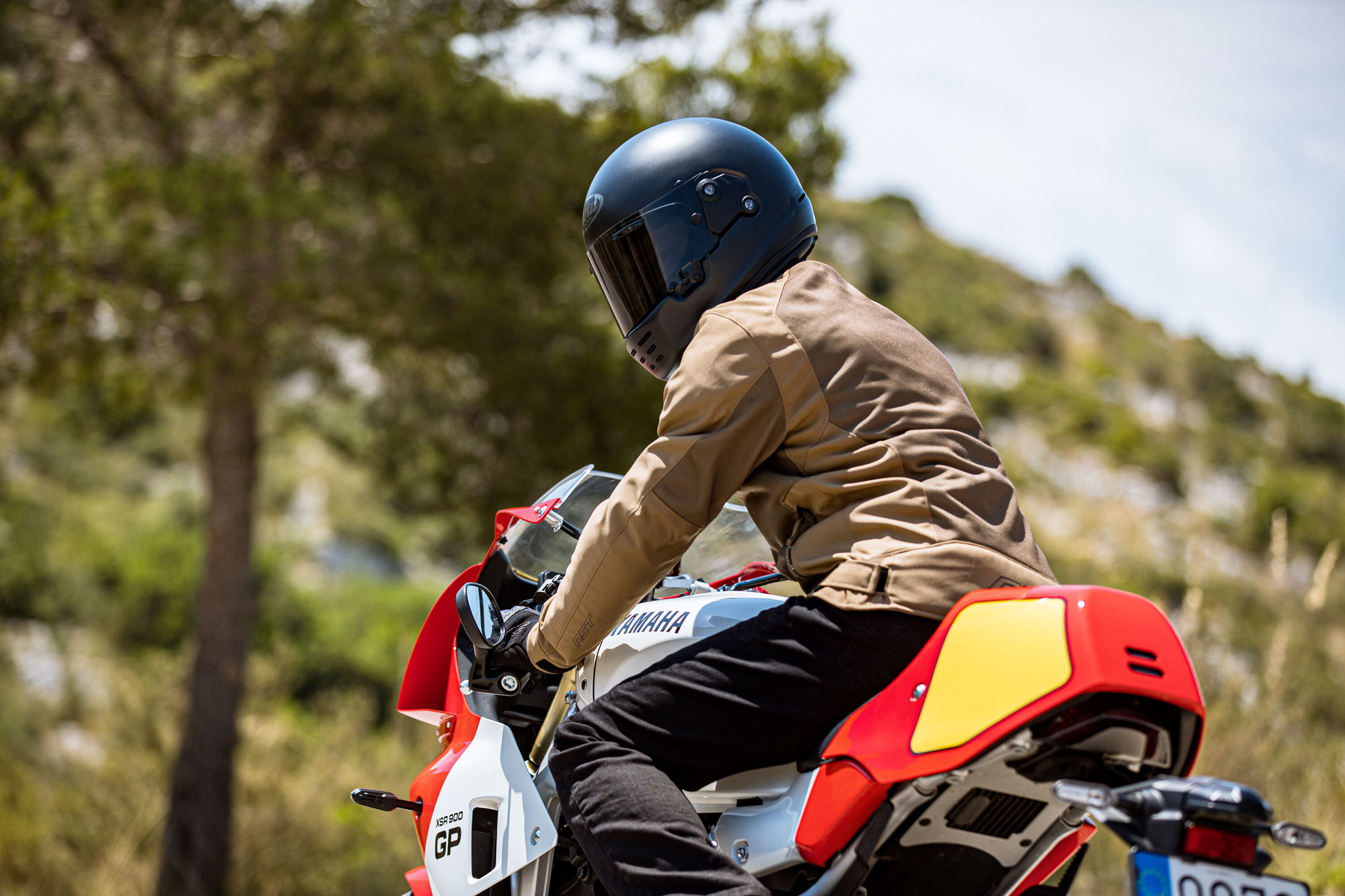 This is a unknown image