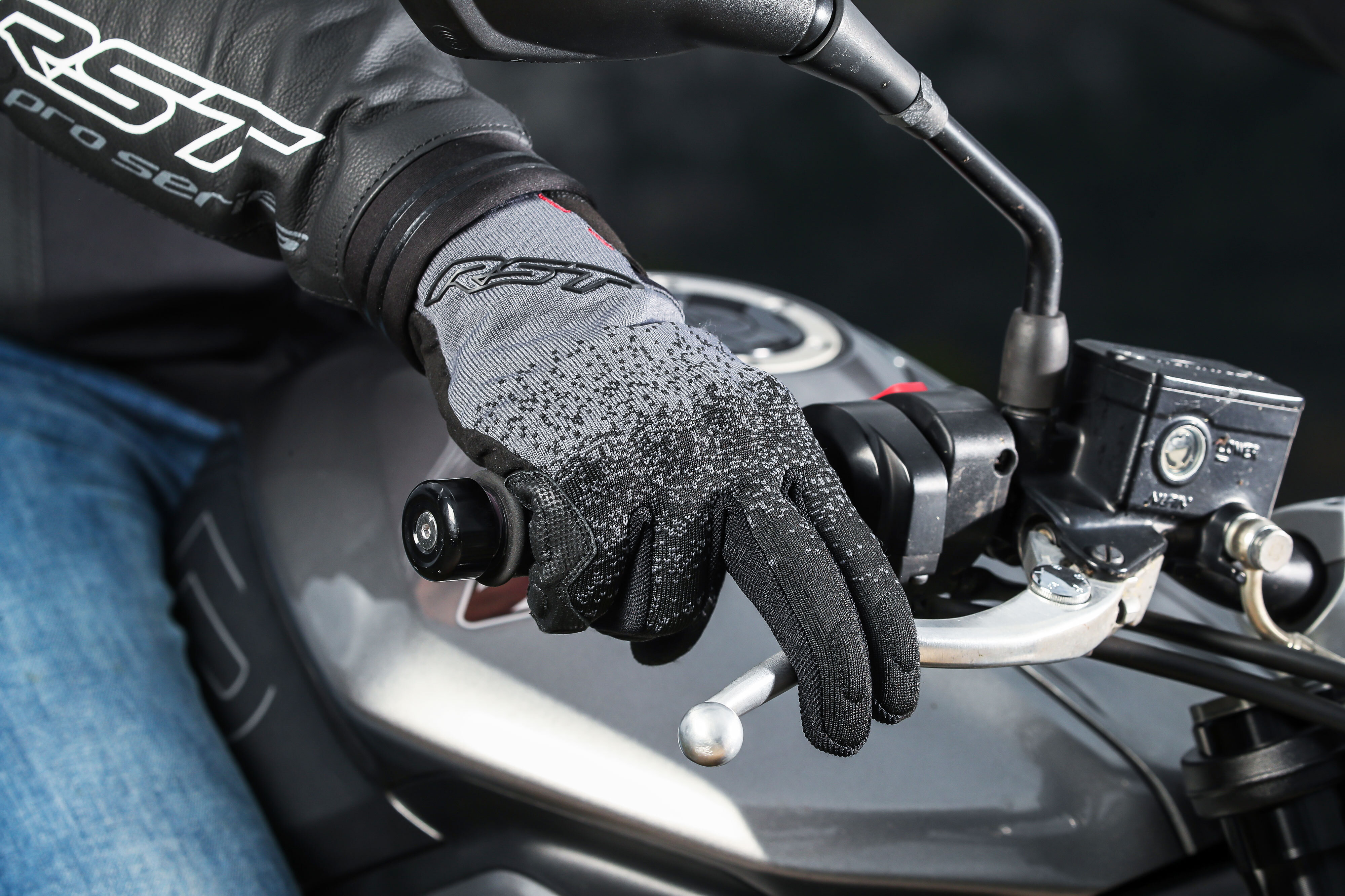 This is a unknown image