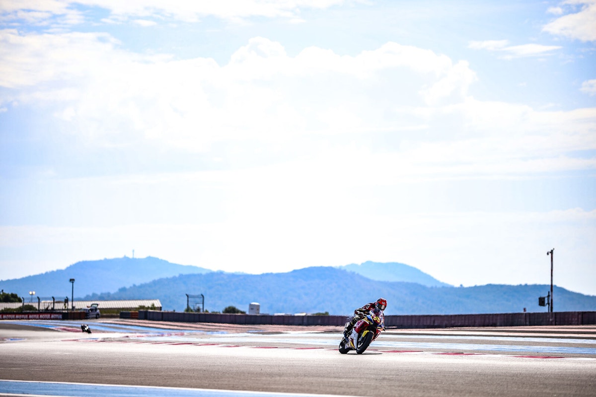 This is a unknown image